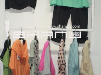 圖吾貝卡 棉麻出貨引領(lǐng)風(fēng)尚，品牌女裝與大碼尾貨批發(fā)新機(jī)遇